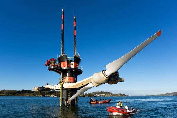 The SeaGen turbine consists of two 600kW axial-flow turbines each with a rotor diameter of 16m and weighing 27t. Image courtesy of www.siemens.com/press.
