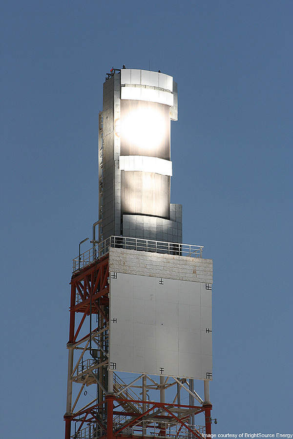 Each power tower of the three Ivanpah solar plant units has a boiler on top. Image courtesy of BrightSource Energy.